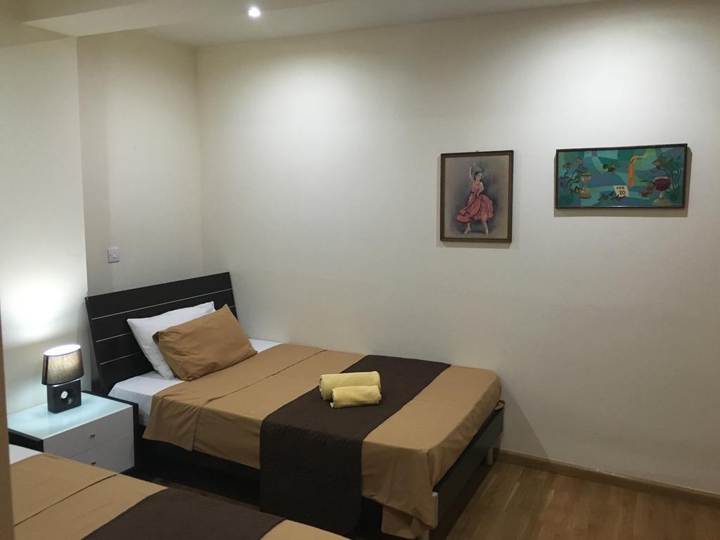 Ithaki Phinikoudes Apartment No. 205 Larnaca Exteriér fotografie