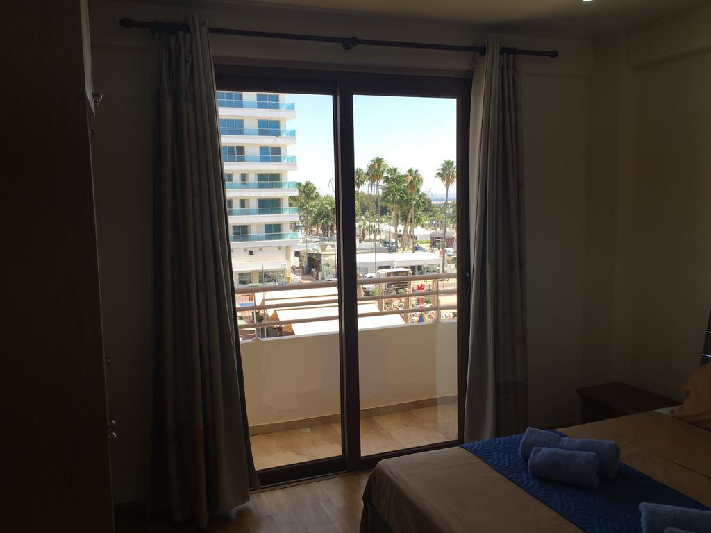Ithaki Phinikoudes Apartment No. 205 Larnaca Exteriér fotografie